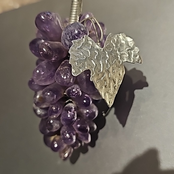 Amethyst grape cluster - Picture 1 of 6